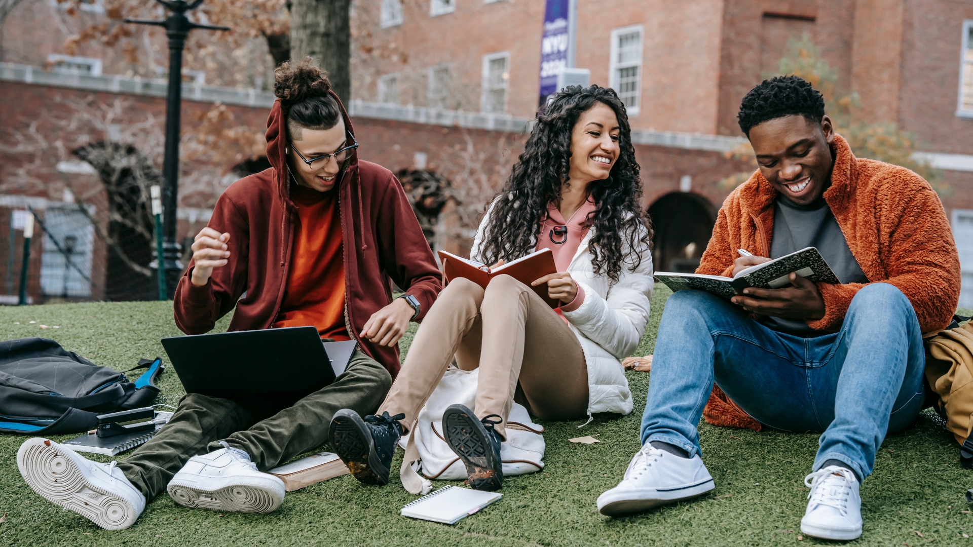 Differences in university application among US and UK